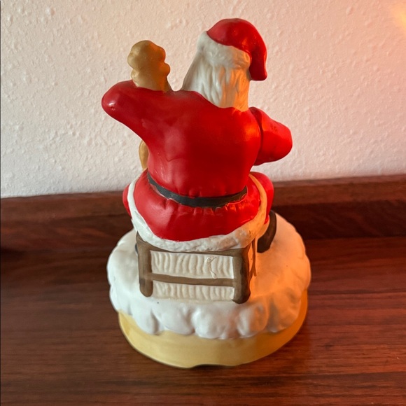 VTG Ceramic Jolly Santa Claus with Cello Holiday Figurine Music Box Works Taiwan - Picture 5 of 7